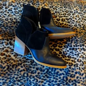 Marc Fisher 10 booties